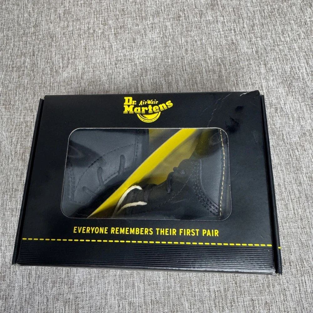 Dr. Martens Infant Booties 1460 Crib Boots Black NEW UK 2 US 3
